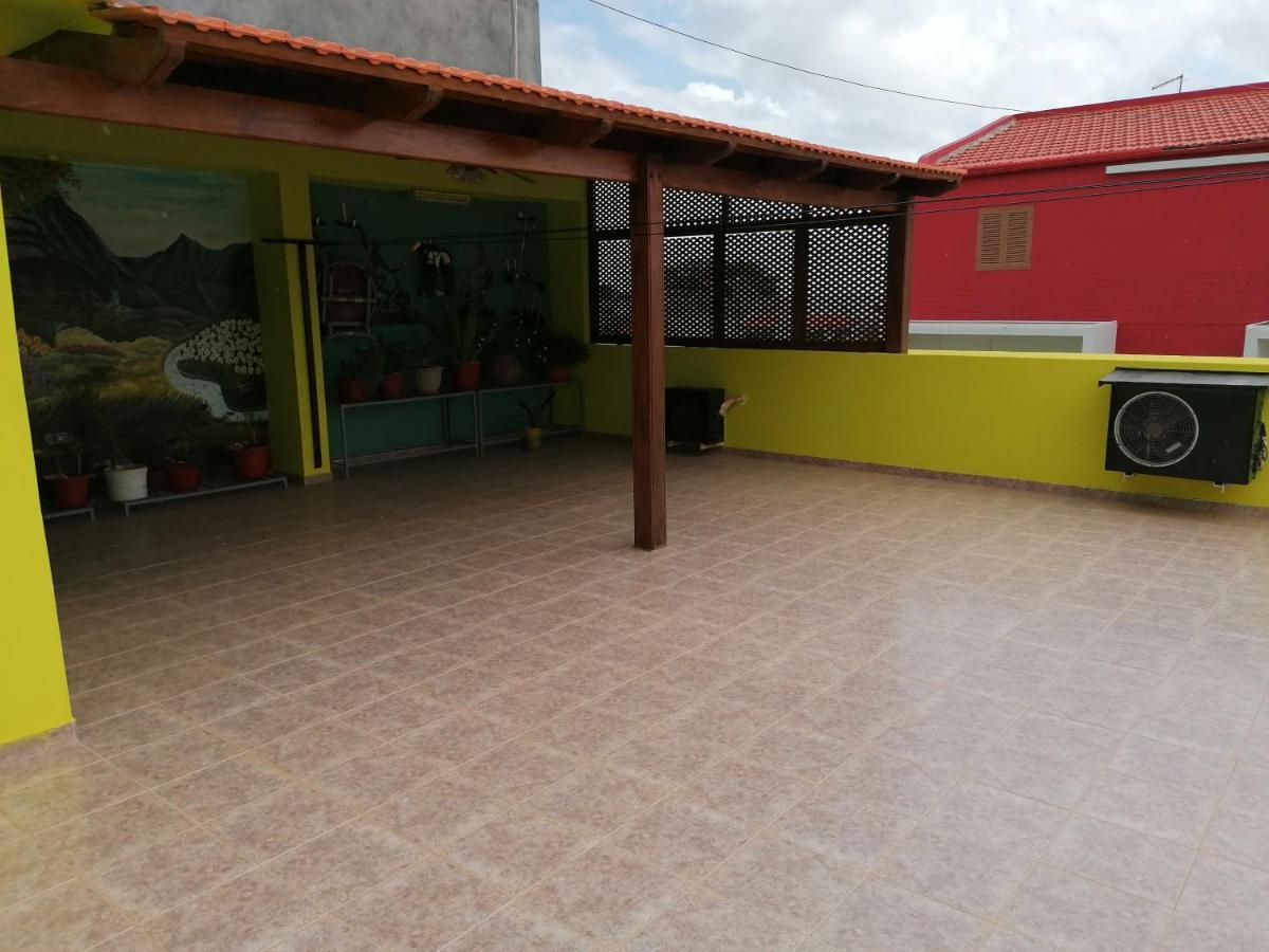 Residencial Chez Flor Porto Novo Exterior foto